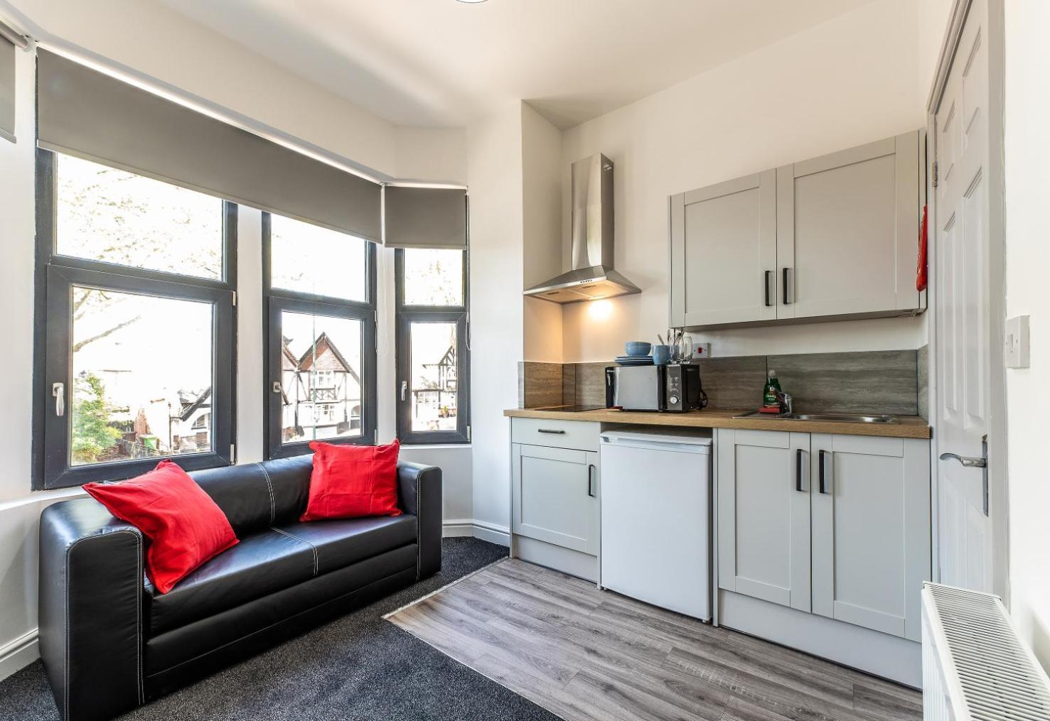 Comfortable Stay - Derby Road Нотингам Екстериор снимка